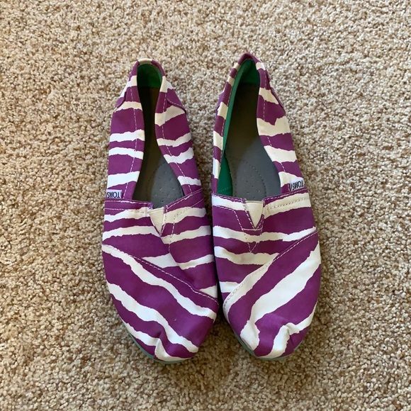 TOMS Purple zebra print size 7.5 - Picture 1 of 2